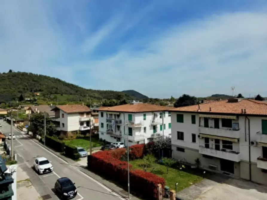Immagine 4 di Appartamento in vendita  in via Tommaseo a Torreglia