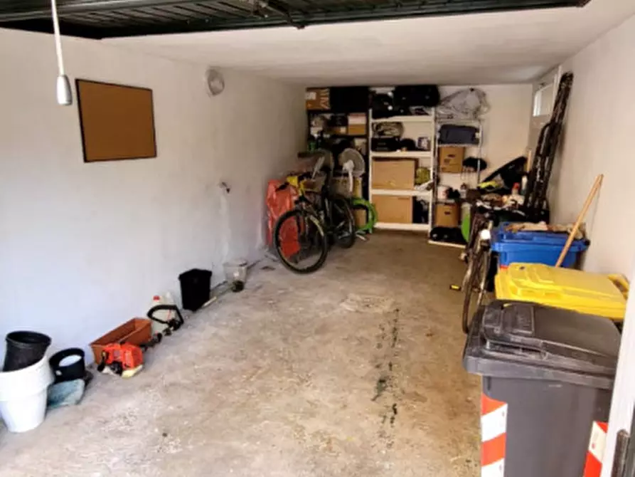 Immagine 17 di Appartamento in vendita  in via Tommaseo a Torreglia