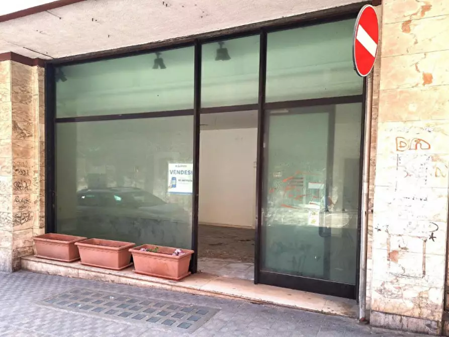 Immagine 2 di Negozio in vendita  in Corso Carlo Alberto, 23, 60127 Ancona AN, Italia a Ancona