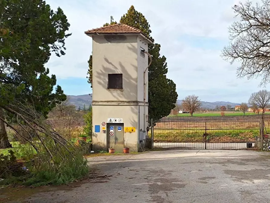 Immagine 15 di Capannone industriale in vendita  in Via Perugina, 06024 Gubbio PG, Italia a Gubbio