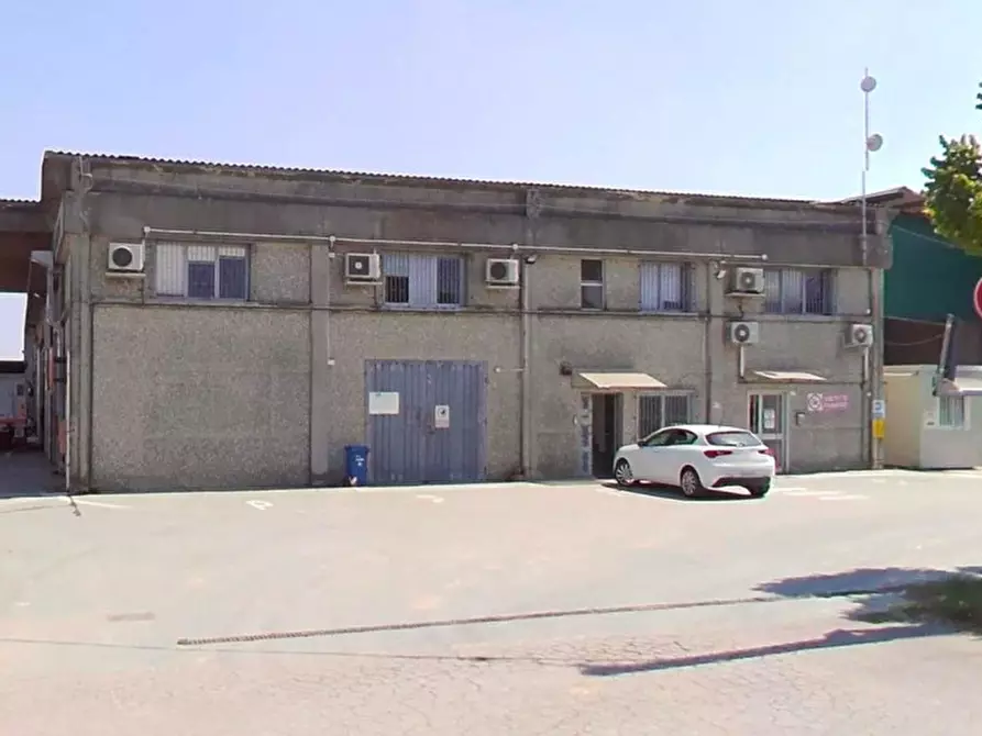 Immagine 1 di Magazzino in vendita  in Via Serachieda, 1, 47122 Casemurate FC, Italia a Forli'