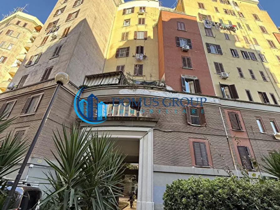 Immagine 1 di Appartamento in vendita  in Via di Donna Olimpia a Roma