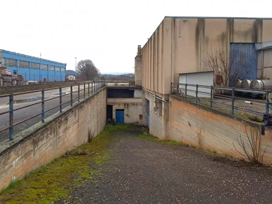 Immagine 10 di Capannone industriale in vendita  in Via degli Ulivi, 06049 Spoleto PG, Italia a Spoleto