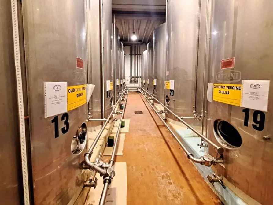 Immagine 14 di Capannone industriale in vendita  in Via degli Ulivi, 06049 Spoleto PG, Italia a Spoleto