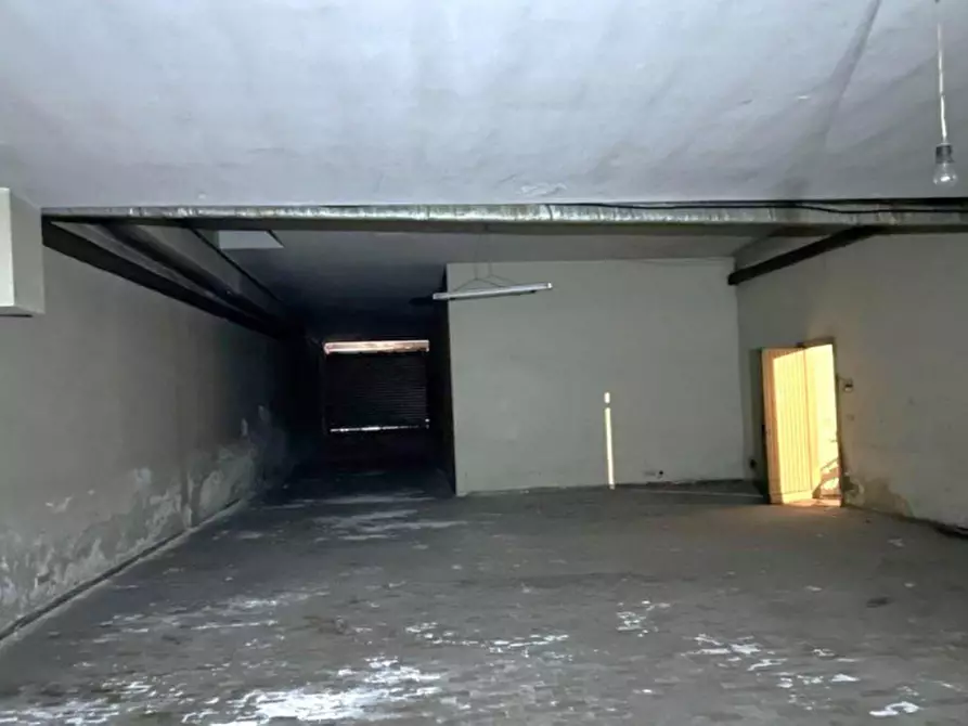 Immagine 2 di Posto auto in vendita  in Via Giuseppe Ragnini, Ancona AN, Italia a Ancona