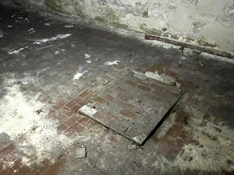 Immagine 5 di Posto auto in vendita  in Via Giuseppe Ragnini, Ancona AN, Italia a Ancona