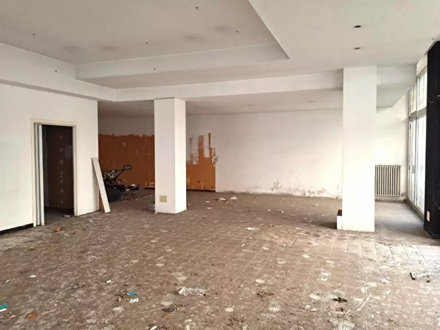 Immagine 4 di Negozio in vendita  in Corso Carlo Alberto, 23, 60127 Ancona AN, Italia a Ancona
