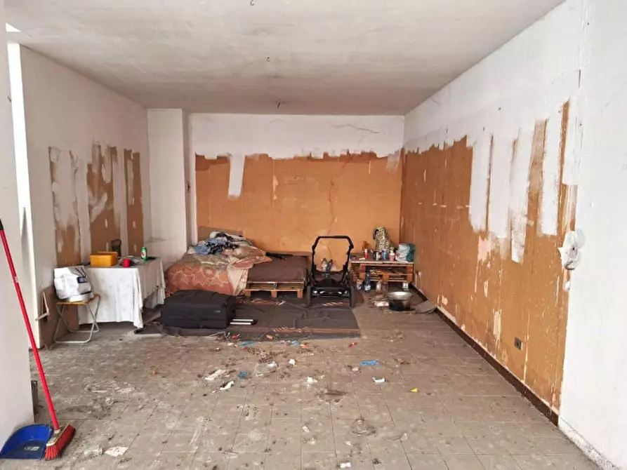 Immagine 6 di Negozio in vendita  in Corso Carlo Alberto, 23, 60127 Ancona AN, Italia a Ancona