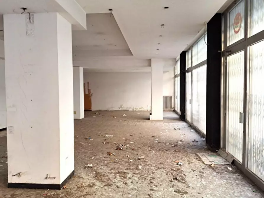 Immagine 7 di Negozio in vendita  in Corso Carlo Alberto, 23, 60127 Ancona AN, Italia a Ancona