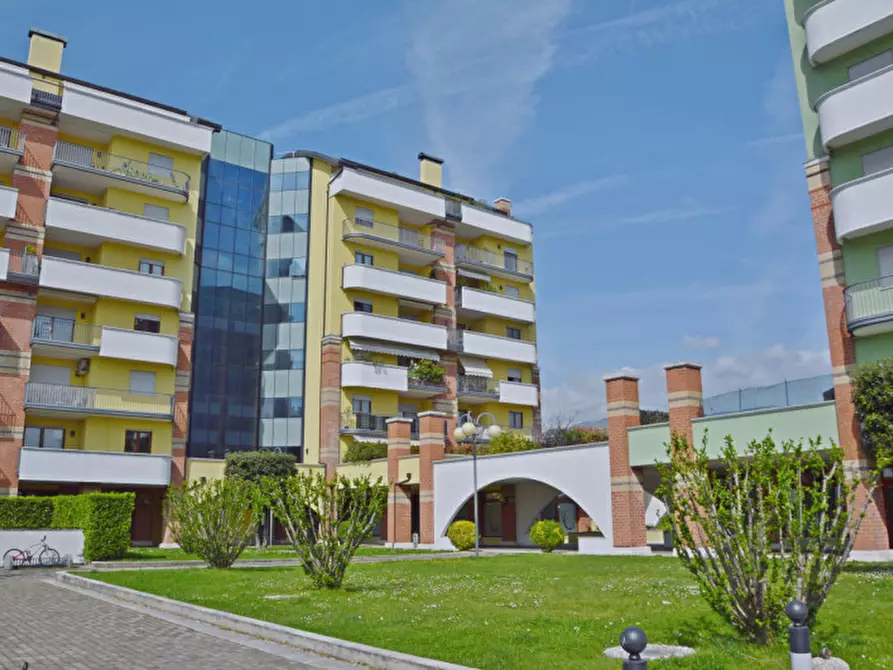Immagine 1 di Appartamento in vendita  in L.go Giorgio Perlasca 11 a Bassano Del Grappa