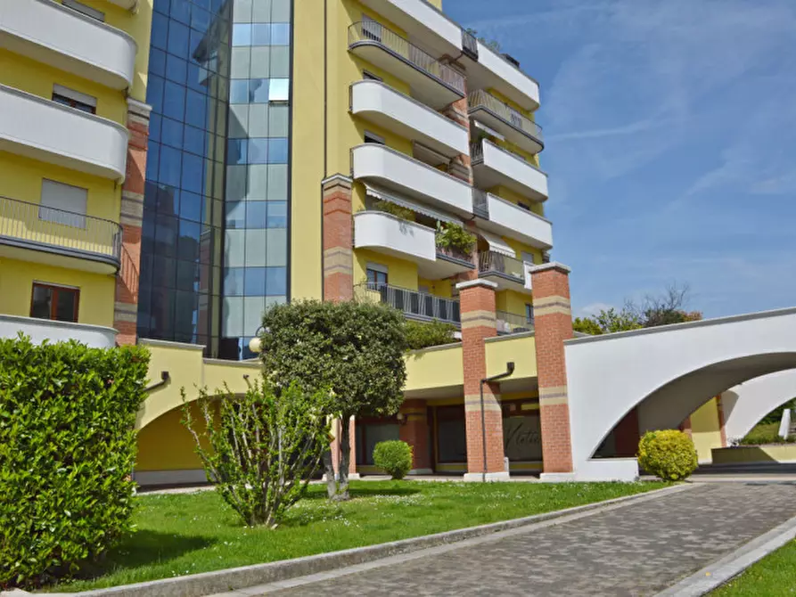 Immagine 15 di Appartamento in vendita  in L.go Giorgio Perlasca 11 a Bassano Del Grappa