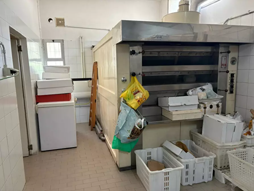 Immagine 9 di Attività commerciale in vendita  a Spinea