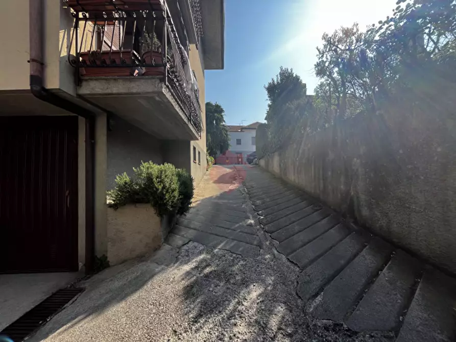 Immagine 17 di Magazzino in vendita  in Vicolo Lazzaretto 7 a Capriate San Gervasio