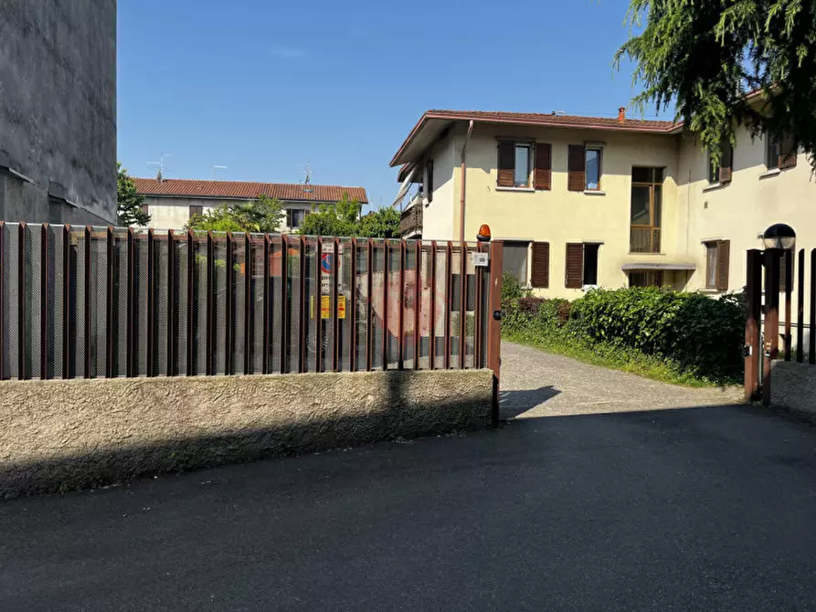 Immagine 19 di Magazzino in vendita  in Vicolo Lazzaretto 7 a Capriate San Gervasio