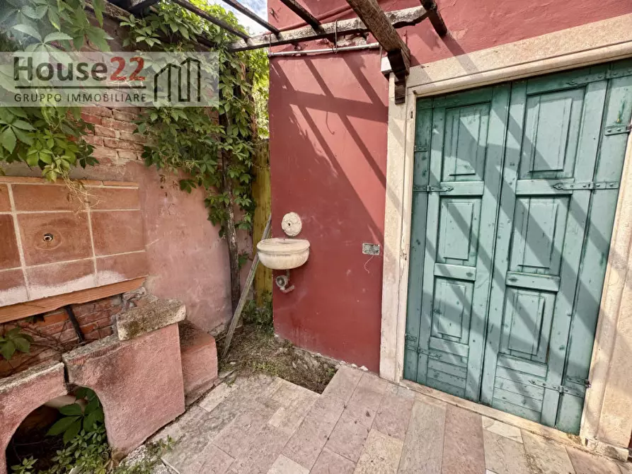 Immagine 7 di Casa indipendente in vendita  in Via Carlo Cattaneo 34 a Vicenza
