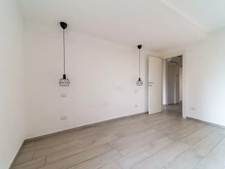 Immagine 44 di Palazzo in vendita  in Via Martiri della Liberazione a Parma