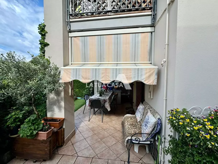 Immagine 3 di Appartamento in vendita  a Villafranca Di Verona
