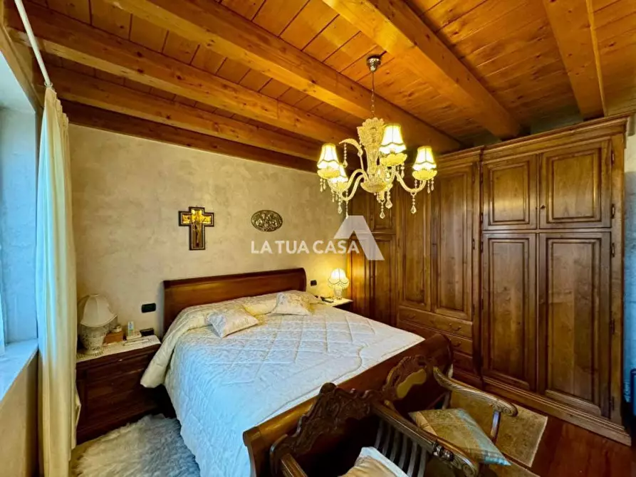 Immagine 9 di Appartamento in vendita  a Villafranca Di Verona