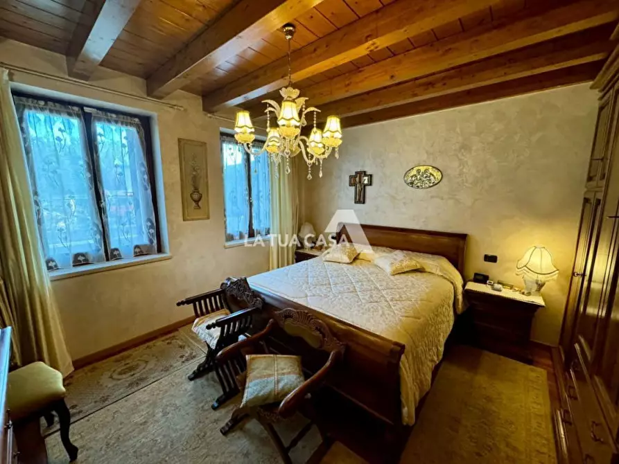 Immagine 10 di Appartamento in vendita  a Villafranca Di Verona