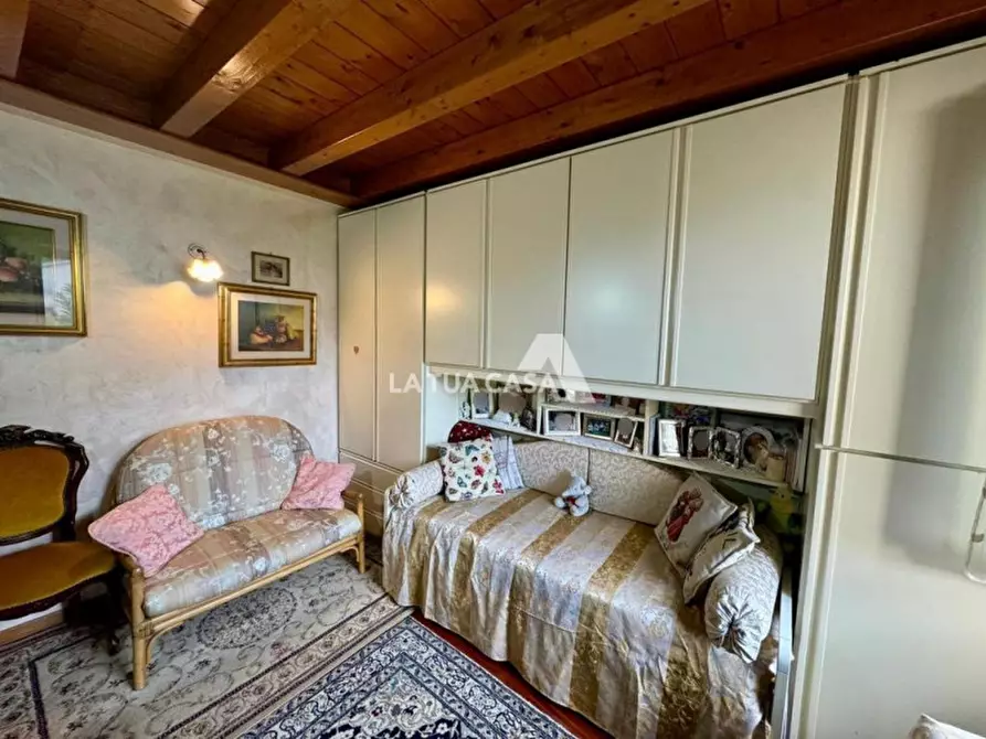 Immagine 19 di Appartamento in vendita  a Villafranca Di Verona