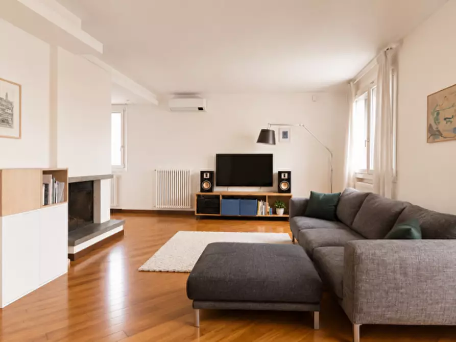 Immagine 4 di Casa trifamiliare in vendita  in Via Giuseppe Garibaldi 10 a Bovolenta