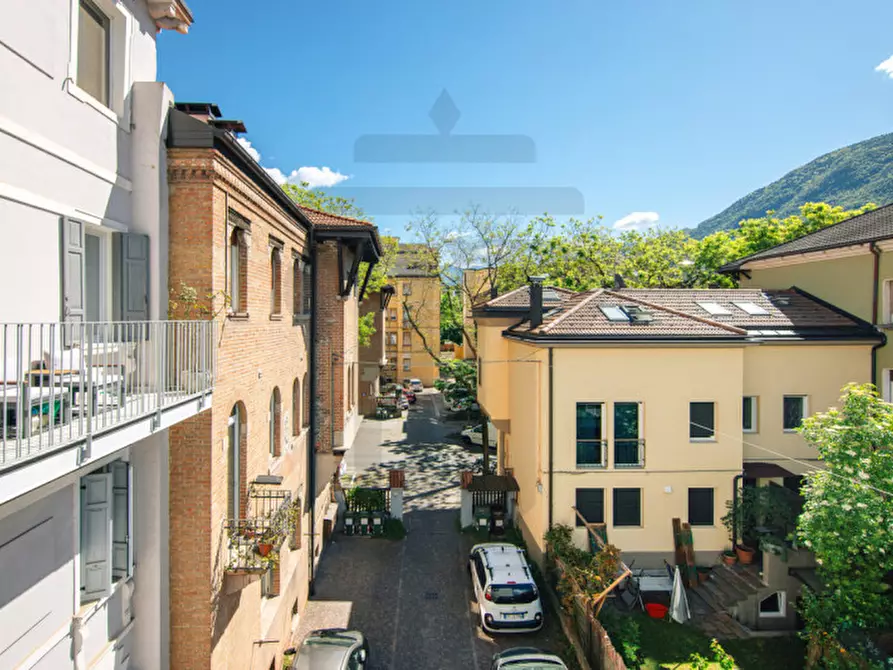 Immagine 3 di Appartamento in vendita  in Viale Venezia - Venediger Straße 14 a Bolzano