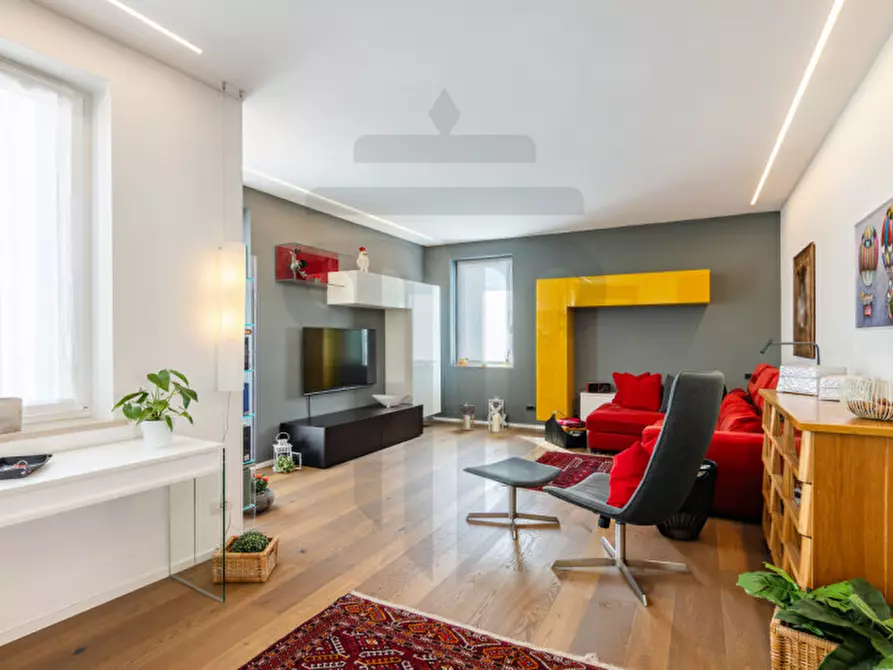 Immagine 4 di Appartamento in vendita  in Viale Venezia - Venediger Straße 14 a Bolzano