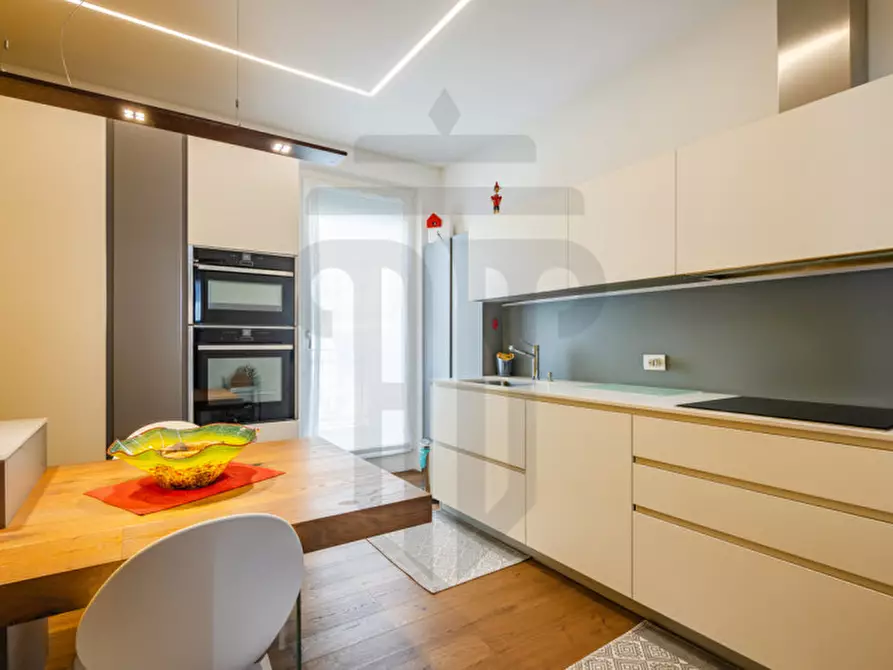 Immagine 15 di Appartamento in vendita  in Viale Venezia - Venediger Straße 14 a Bolzano