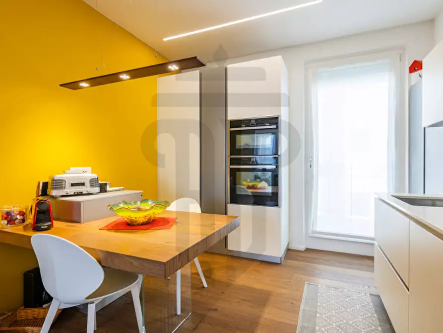 Immagine 16 di Appartamento in vendita  in Viale Venezia - Venediger Straße 14 a Bolzano