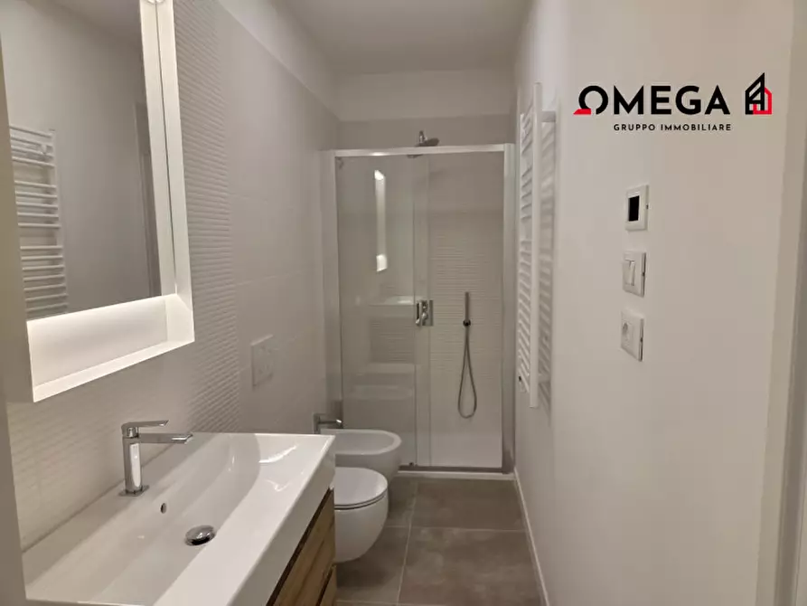 Immagine 11 di Appartamento in affitto  in Via Antonio Canova 24 a Trieste