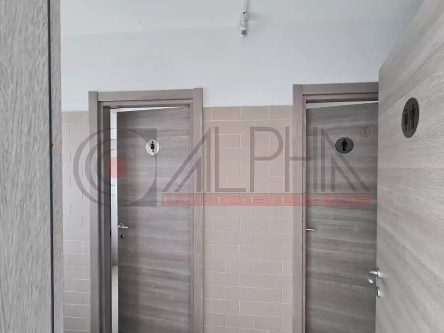 Immagine 7 di Capannone industriale in affitto  in VIA DELLE ARANCE a Pomezia