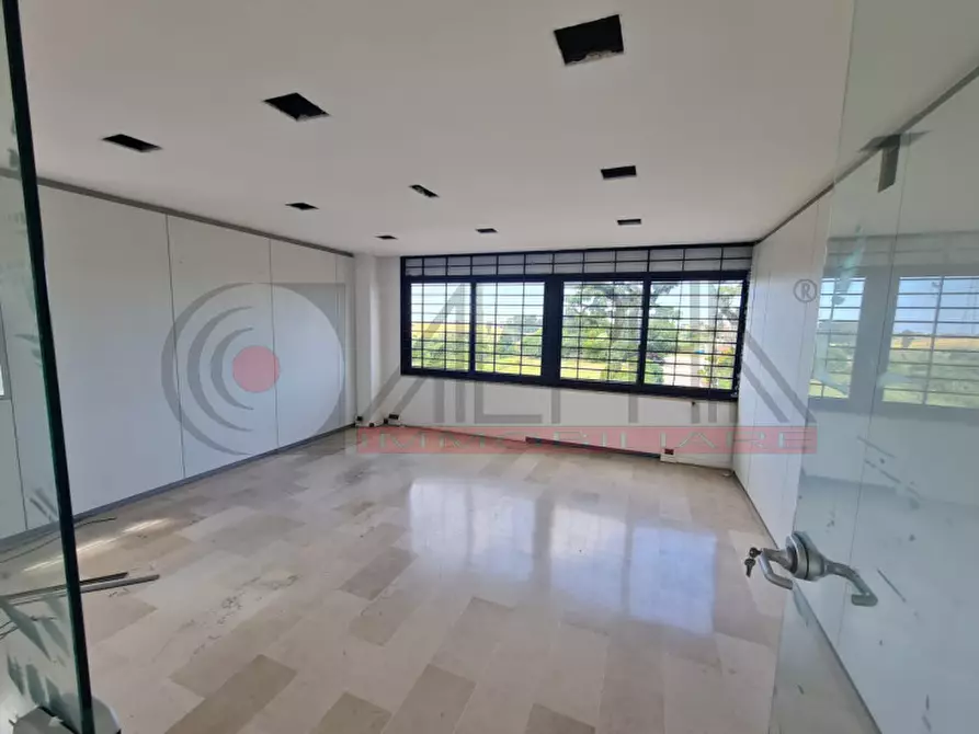 Immagine 8 di Capannone industriale in affitto  in VIA DELLE ARANCE a Pomezia