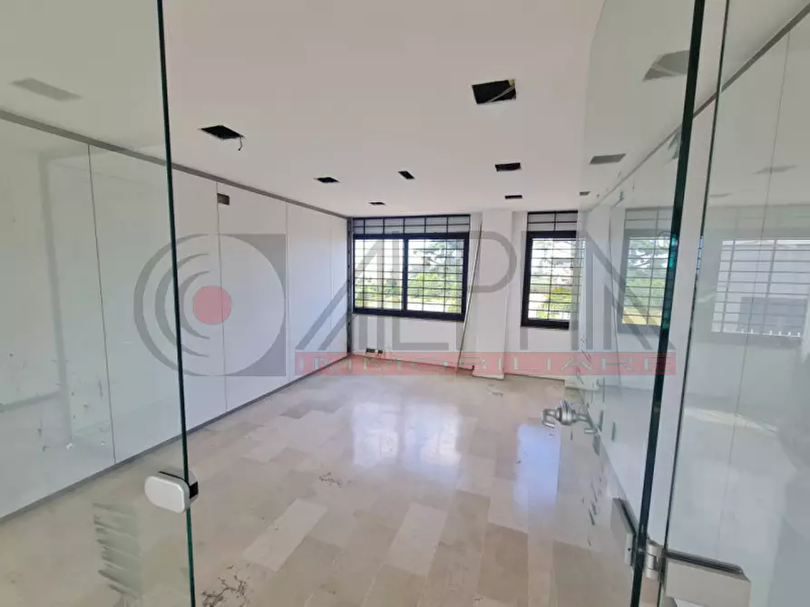 Immagine 9 di Capannone industriale in affitto  in VIA DELLE ARANCE a Pomezia