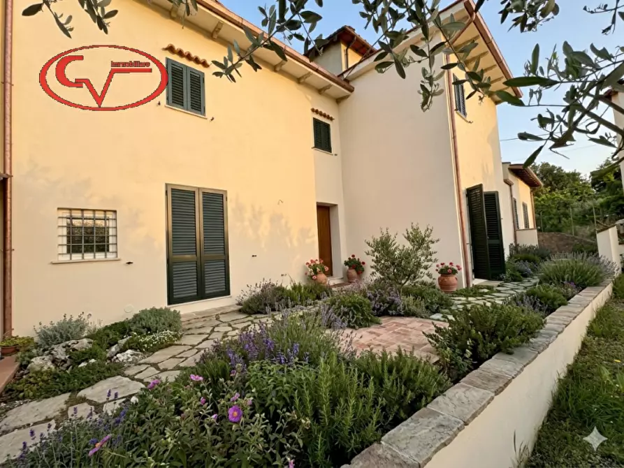 Immagine 1 di Villetta a schiera in vendita  in Via Borro della Madonna a San Giovanni Valdarno