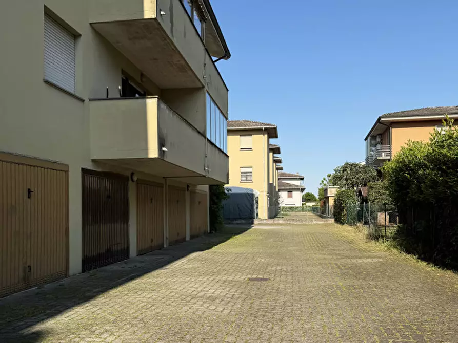 Immagine 7 di Garage in vendita  in STRADA GIUSEPPE DI VITTORIO, 51 a Torrile