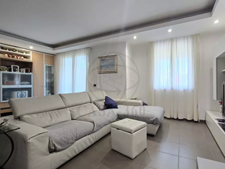 Immagine 5 di Casa bifamiliare in vendita  in via perillo a Terni