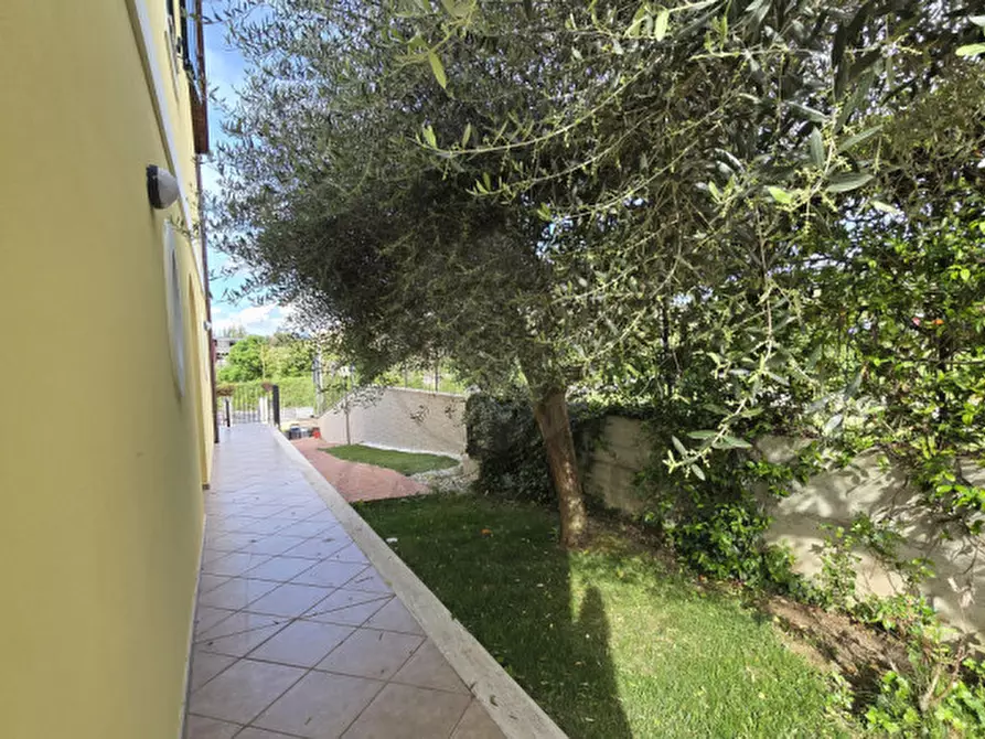 Immagine 27 di Casa bifamiliare in vendita  in via perillo a Terni