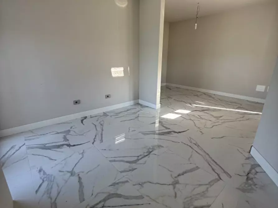 Immagine 7 di Appartamento in vendita  in Via Perugia a Senigallia