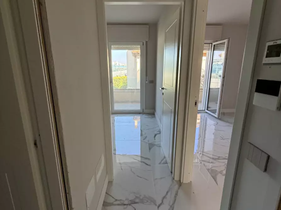Immagine 10 di Appartamento in vendita  in Via Perugia a Senigallia