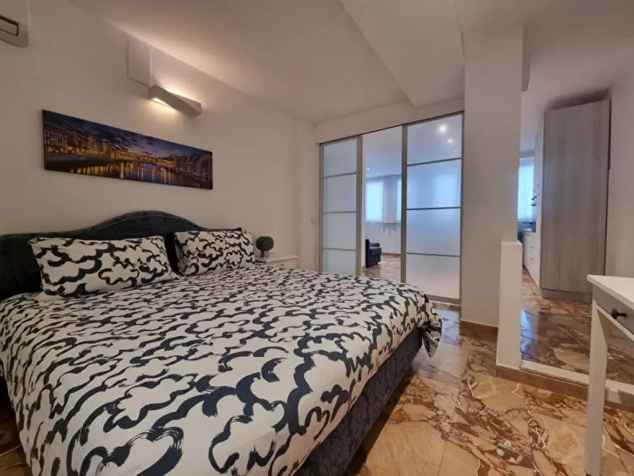 Immagine 15 di Appartamento in vendita  in VIA PIAN DEI CARPINI a Firenze