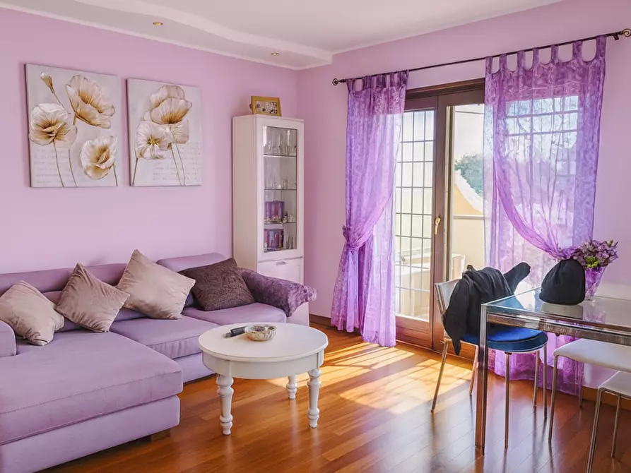 Immagine 6 di Appartamento in vendita  in Via Borgosesia a Roma