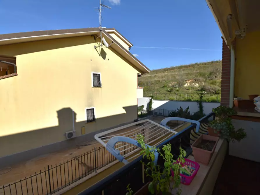 Immagine 17 di Appartamento in vendita  in Via Borgosesia a Roma