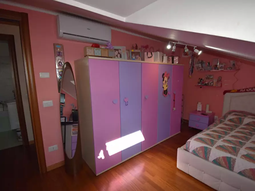 Immagine 33 di Appartamento in vendita  in Via Borgosesia a Roma