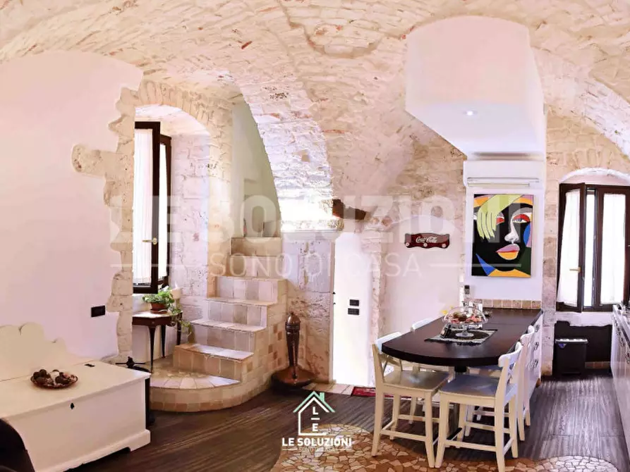 Immagine 1 di Hotel in vendita  in Via Campanile 70 a Putignano