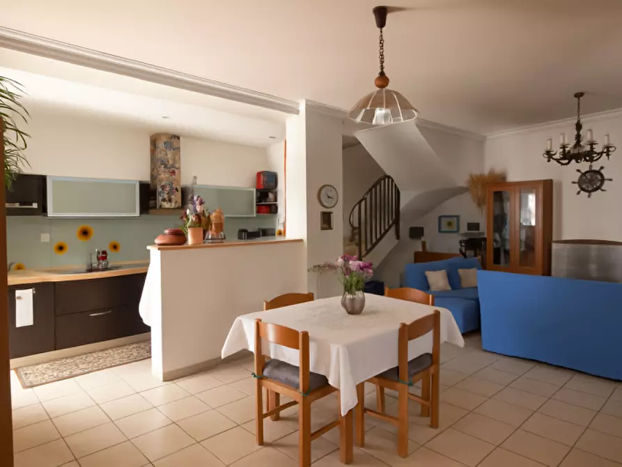 Immagine 11 di Casa quadrifamiliare in vendita  in Via delle Moratelle a Roma