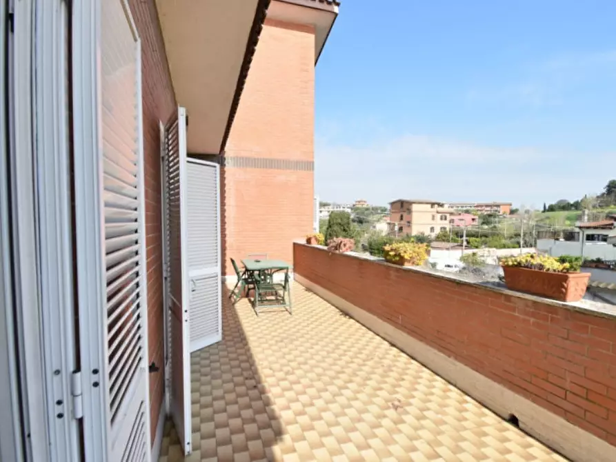 Immagine 34 di Casa quadrifamiliare in vendita  in Via delle Moratelle a Roma