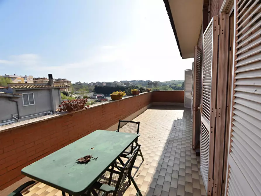 Immagine 35 di Casa quadrifamiliare in vendita  in Via delle Moratelle a Roma