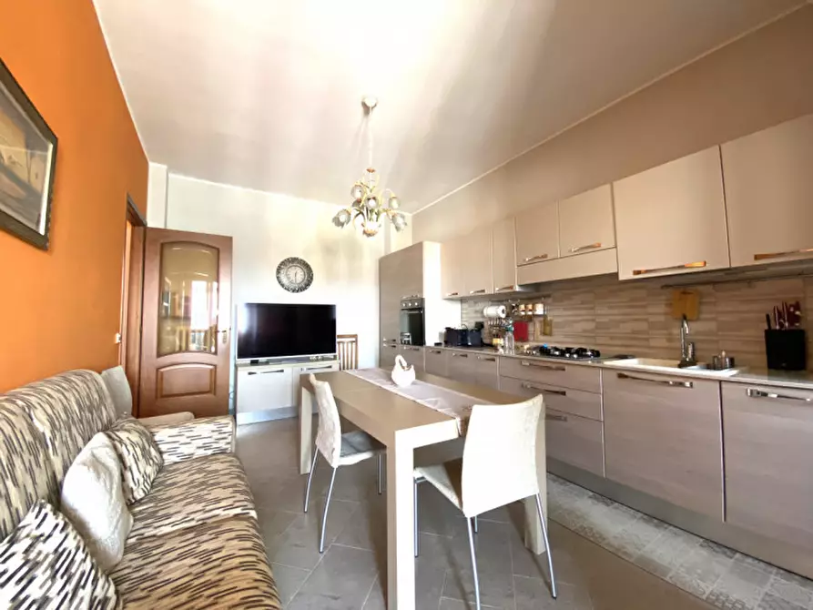 Immagine 2 di Appartamento in vendita  in Via Nizza 358/bis a Torino