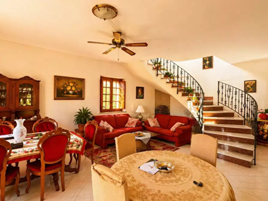 Immagine 7 di Villa in vendita  in lungomare cristoforo colombo a Carini