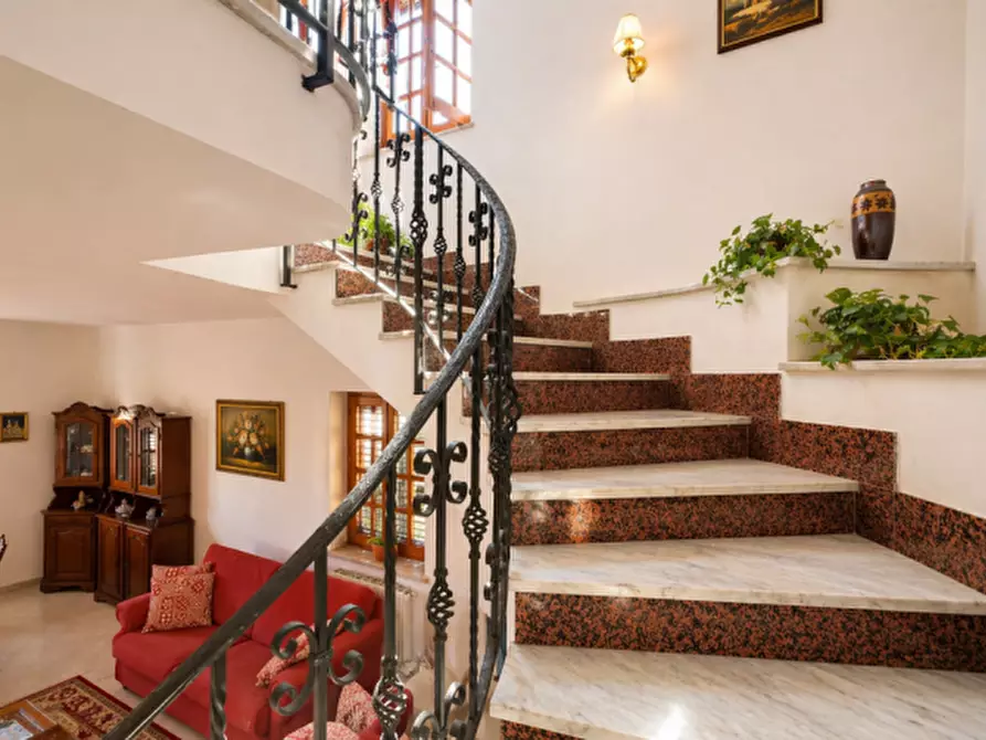 Immagine 13 di Villa in vendita  in lungomare cristoforo colombo a Carini